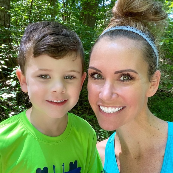 Meet your Posher, Nikki - Picture 3 of 11